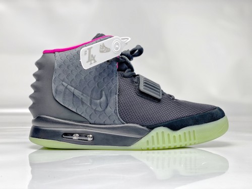 Nike Air x Yeezy 2 NRG Kanye Sneaker