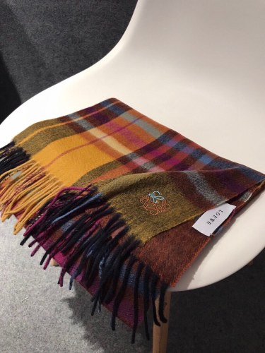 Loewe Cashmere Water Ripple Color Block Scarf Size: 30*180cm