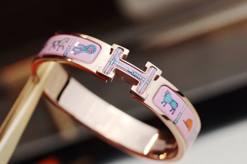 Hermès H Letter Inlaid Enamel Porcelain Bracelet Pink Size 17, 19