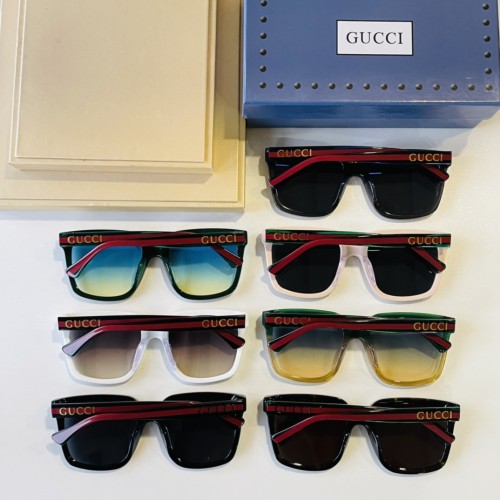 VERSACE VR 8110 Fashion Logo Sunglasses Size: 54口19-140