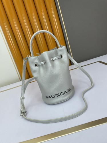 BALENCIAGA NAVY CABAS Bucket Bag Silver Size: 15-23-15cm