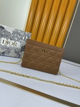 Dior New Chain Bag Clutch Brown Size: 19*14cm