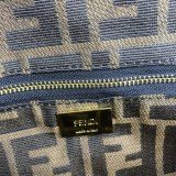 Fendi Classic Double F LOGO French Stick Crossbody Bag Size: 26-13-6cm