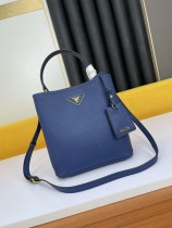 Prada Double Saffiano Hand Messenger Bag Size: 23*13*22 cm