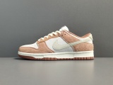 NIKE DUNK LOW Retro PRM＂Medium Curry＂Unisex Sneakers Shoes