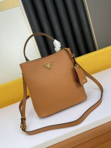 Prada Double Saffiano Hand Messenger Bag Brown Size: 23*13*22 cm