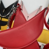 Givenchy V-shaped Cut Out Chain Shoulder Crossbody Bag Size:27*27*6