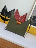 Givenchy V-shaped Cut Out Chain Shoulder Crossbody Bag Green Size:27*27*6