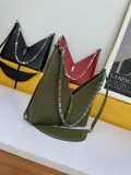 Givenchy V-shaped Cut Out Chain Shoulder Crossbody Bag Green Size:27*27*6