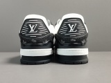 Louis Vuitton Trainer Men fashion sneakers Shoes