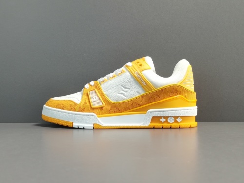 Louis Vuitton Trainer Men fashion sneakers Shoes