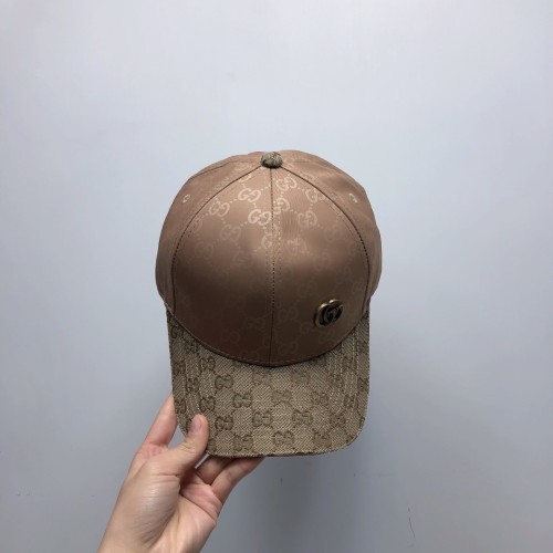 Gucci Classic Old flower Peaked Cap