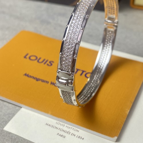 Louis Vuitton Women Full Diamond Bracelet
