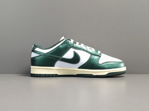 NIKE DUNK LOW ''Vintage Green'' DQ8580-100
