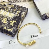 Dior New Pearl Letter Open Bracelet