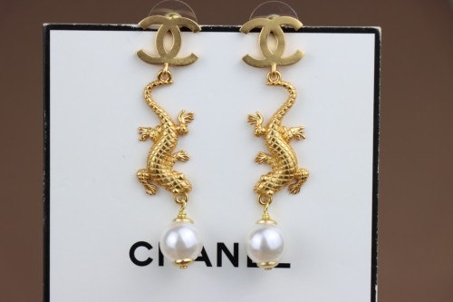 Chanel Lizard Pearl Alphabet Vintage Stud Earrings