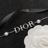 Dior New Letter Pearl Temperament All-Match Bracelet