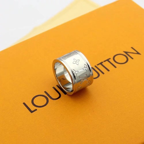 Louis Vuitton Old Flower Letter Ring Sizes:6789