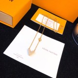 Louis Vuitton New Letter V Pearl Necklace
