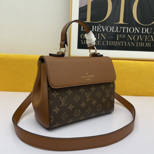 Louis Vuitton Classic 55887 Crossbody Bag Size 25*20*10cm