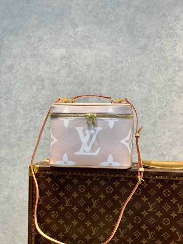 Louis Vuitton Monogram Giant Nice BB Cosmetic Bag Size 24.0 x 18.0 x 14.5 cm