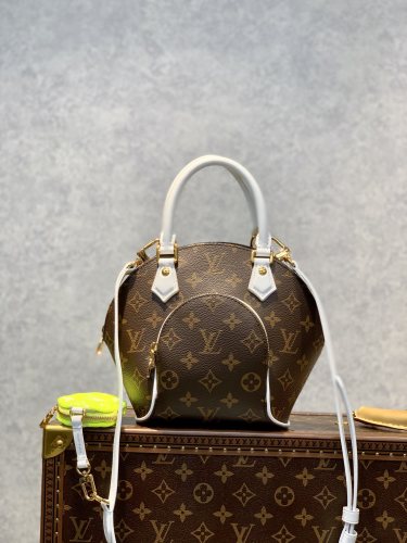 Louis Vuitton Ellipse BB Nicolas Ghesquière Bag Size 22.5 x 19.5 x 10 cm