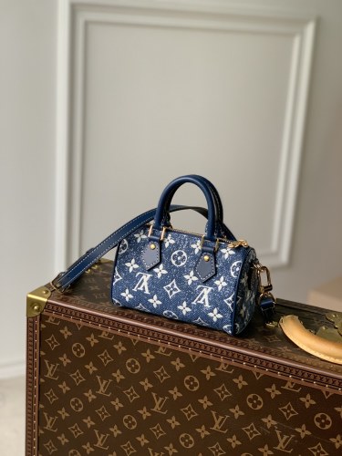 Louis Vuitton Monogram Nano Speedy Shoulder Crossbody Bag Size 16.0 x 10.0 x 7.5 cm