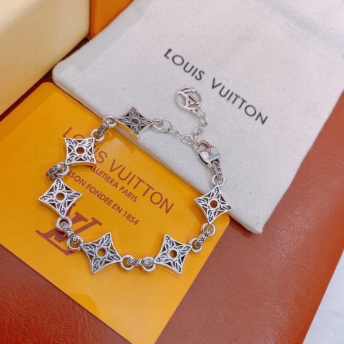 Louis Vuitton Unisex Classic Adjustable Length Bracelet 22CM