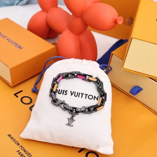 Louis Vuitton Classic Paradise Chain Bamboo Fancy Colored Diamond Bracelet
