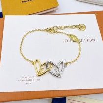 New Louis Vuitton Classic Fashion Fall in Love Heart Bracelet