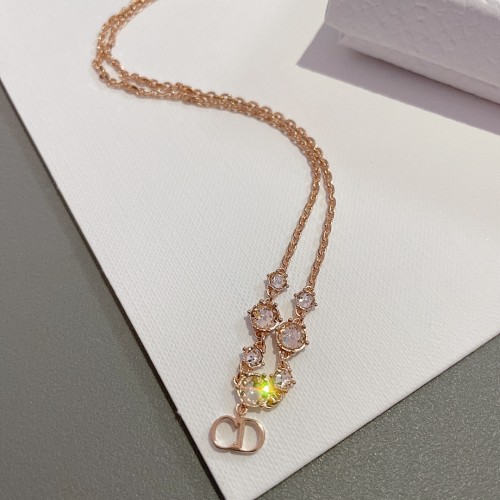 Dior Fashion Seven star diamond necklace