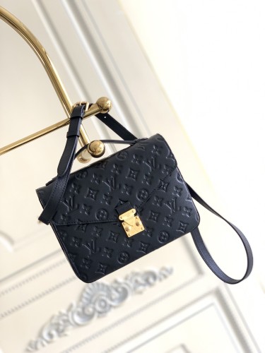 Louis Vuitton Women's Classic Monogram M41487 Coussin Crossbody Bag Size25 x 19 x 9cm