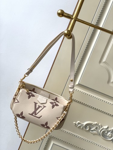 Louis Vuitton Classic Women's M80447 Lockme Tender Crossbody Bag Size23.5 x 13 x 4.5cm