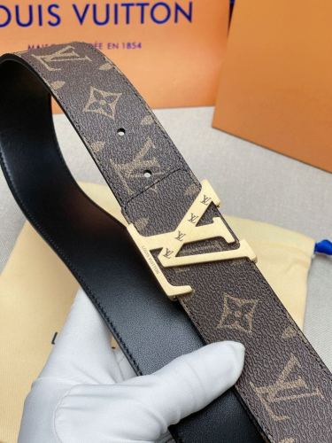 Louis Vuitton Classic Fashion Belt 40MM
