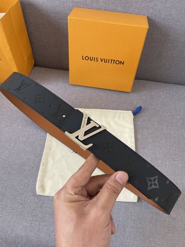 Louis Vuitton Classic Fashion Belt 40MM 