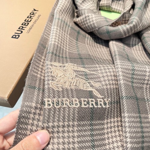 Burberry Classic Plaid Double Sided Scarf Size:180*32cm