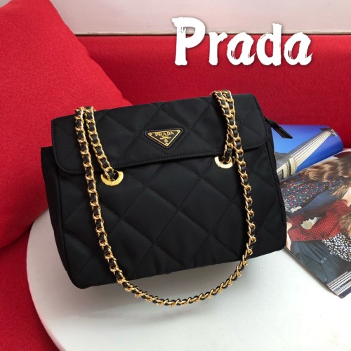 New Prada Fashion Chain Diagonal Bag Size: 29x23x6cm