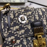 Dior Classic New 9520 Montaigne Bag Messenger Bag Sizes: 24x16x8CM