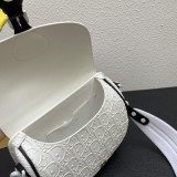 Dior New Fashion 1239 White Tofu Bag