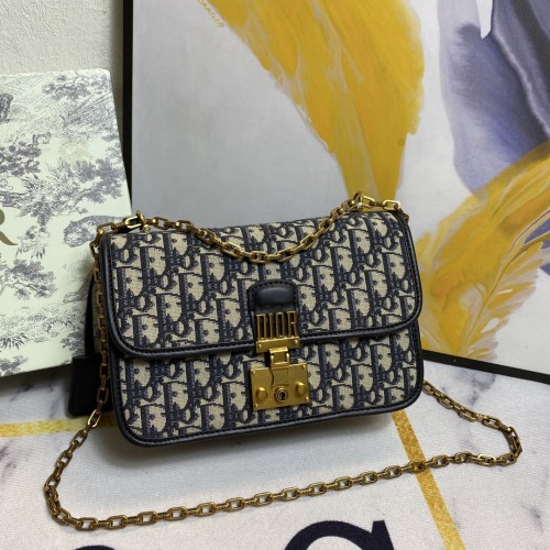 Dior Classic 9520 Montaigne Bag Messenger Bag Sizes: 24x16x8CM