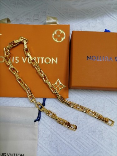 Louis Vuitton Exclusive Classic Monogram Damier Graphite Necklace