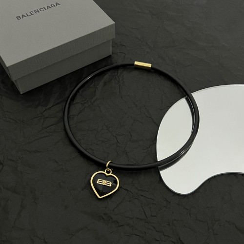 Balenciaga Fashion New Classic Retro Rope Love Necklace