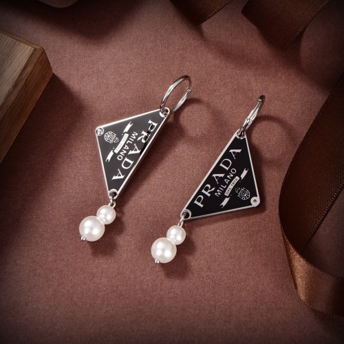 PRADA Classic Fashion New Triangle Pearl Earrings
