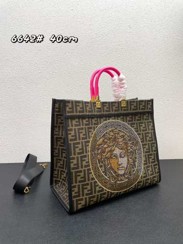 Versace New Fashion Beauty Head Maze Retro Handbags Size: 40*35*21CM