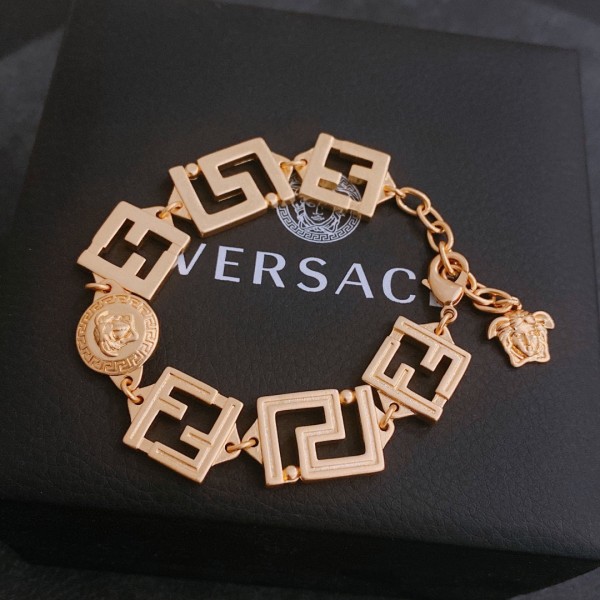 Versace Fashion New Medusa Head Retro Bracelet