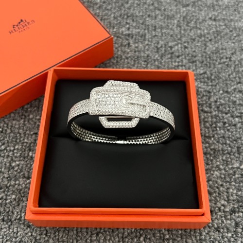 Hermes Classic Kelly Full Diamond Bracelet
