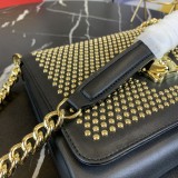 Versace New La Medusa Organ Handbag Messenger Nailing Black Bag Size: 25*18*6.5CM