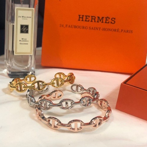 Hermes Full Diamond Pig Nose Bracelet