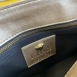 Versace New La Medusa Organ Handbag Messenger Nailing Gold Bag Size: 25*18*6.5CM
