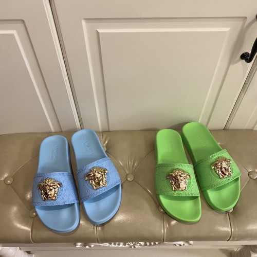 Versace Fashion Unisex Slippers Pattern Logo Couple Beach Shoes Slippers